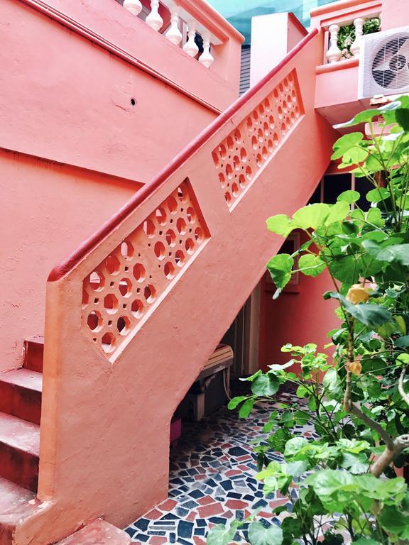 The French Villa Puducherry Eksteriør billede
