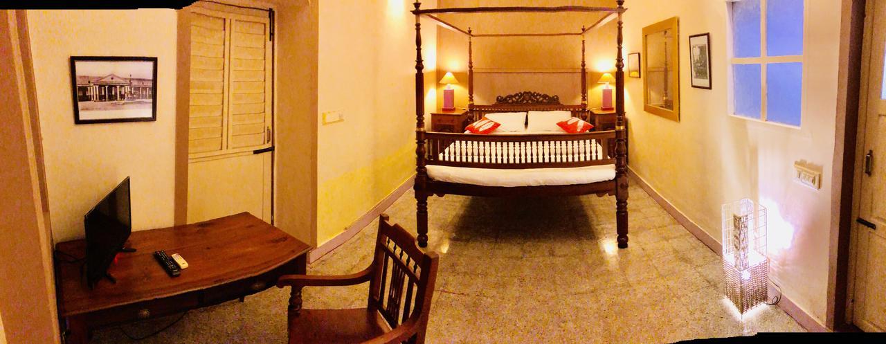 The French Villa Puducherry Eksteriør billede